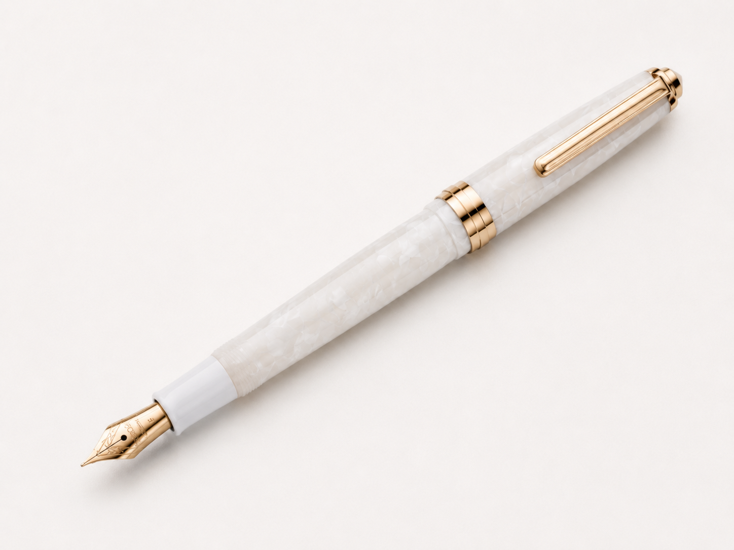 Click Falcon Premium Acrylic Fountain Pen Polar White